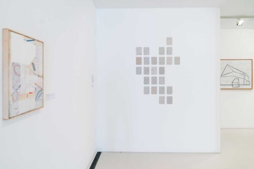 Ausstellungsansicht, Leerraum. weiß/schwarz, BLMK Cottbus, 2023, Foto: Bernd Schönberger