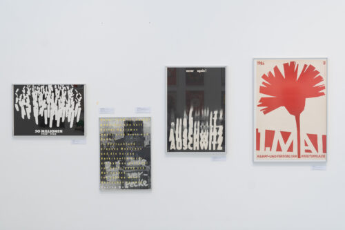 Ausstellungsansicht, Sammlungseinsichten. Plakate ostdeutscher Grafikerinnen, BLMK Cottbus, 2024, Foto: Bernd Schönberger