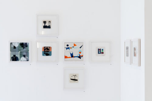 Ausstellungsansicht, Von Cottbus über Lüneburg bis Osaka. Eine Kunstaktion von Matthias Körner, BLMK Cottbus, 2024, Foto: Bernd Schönberger