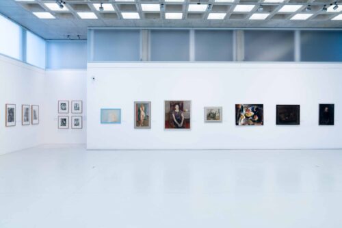 Ausstellungsansicht, Melancholie. Ästhetik der Vergänglichkeit und Leere - Eine Sammlungsschau, BLMK Cottbus, 2024, Foto: Bernd Schönberger