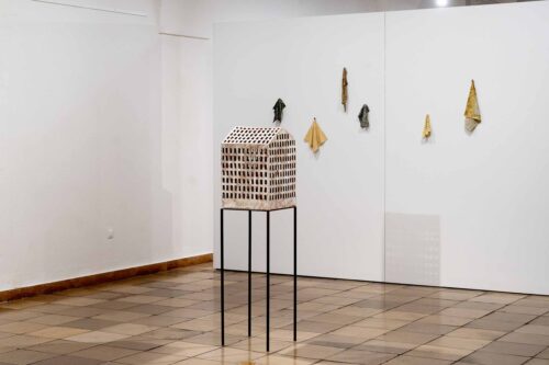 Ausstellungsansicht, zu/haus - bei sich. Rachel Kohn & Christiane Wartenberg, BLMK Frankfurt (Oder), 2024, Foto: Bernd Schönberger