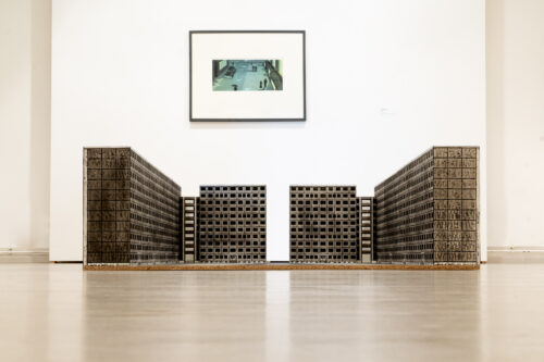 Ausstellungsansicht, Schattenspringer. Spielarten des Holzschnitts im 20. und 21. Jahrhundert, BLMK Frankfurt (Oder), 2024, Foto: Bernd Schönberger