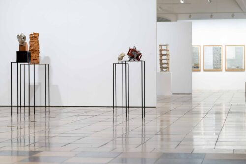 Ausstellungsansicht, zu/haus - bei sich. Rachel Kohn & Christiane Wartenberg, BLMK Frankfurt (Oder), 2024, Foto: Bernd Schönberger
