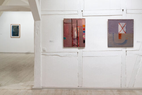 Ausstellungsansicht, Heinrich Bethke & Kata Unger. Genossen, die Qualität des Tees macht mir Sorgen, BLMK Frankfurt (Oder), 2025, Foto: Bernd Schönberger