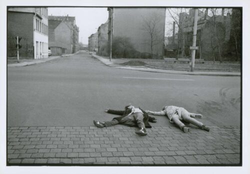 Christiane Eisler, Mita und eine Freundin, aus: Punks in Leipzig, 1983, Fine Art Print © Christiane Eisler