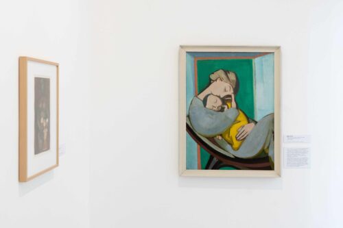 Wilhelm Lachnit, Ruhende Mutter mit Kind, 1950/1955, Öl auf Leinwand, Ausstellungsansicht, Unbeschreiblich weiblich. Frauenbilder in der DDR, BLMK Cottbus, 2025, Foto: Bernd Schönberger