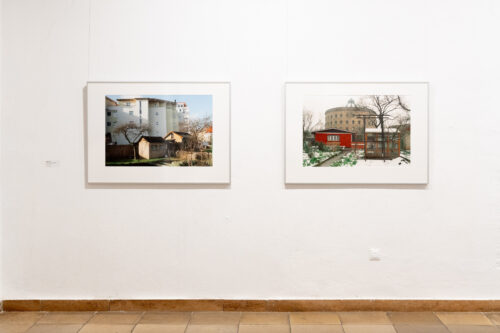 Helfried Strauß, aus der Serie: Schrebergärten, 1996-2001, Fine Art Print © Helfried Strauß, Ausstellungsansicht, Schrebergärten. Streifzüge durch einen Mikrokosmos, BLMK Frankfurt (Oder), 2025, Foto: Bernd Schönberger