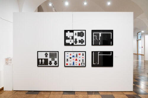 Ausstellungsansicht, gefaltet entfaltet. Werke aus der Sammlung des BLMK, BLMK Frankfurt (Oder), 2025, Foto: Bernd Schönberger