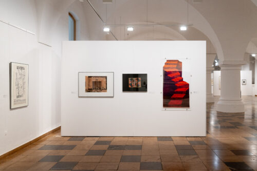 Ausstellungsansicht, gefaltet entfaltet. Werke aus der Sammlung des BLMK, BLMK Frankfurt (Oder), 2025, Foto: Bernd Schönberger