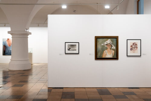 Ausstellungsansicht, gefaltet entfaltet. Werke aus der Sammlung des BLMK, BLMK Frankfurt (Oder), 2025, Foto: Bernd Schönberger