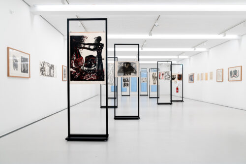 Ausstellungsansicht, Die Tage waren gezählt. Künstlerbücher und -zeitschriften mit Originalgrafik und Fotografie aus der späten DDR und Ostdeutschland, BLMK Cottbus, 2025, Foto: Bernd Schönberger